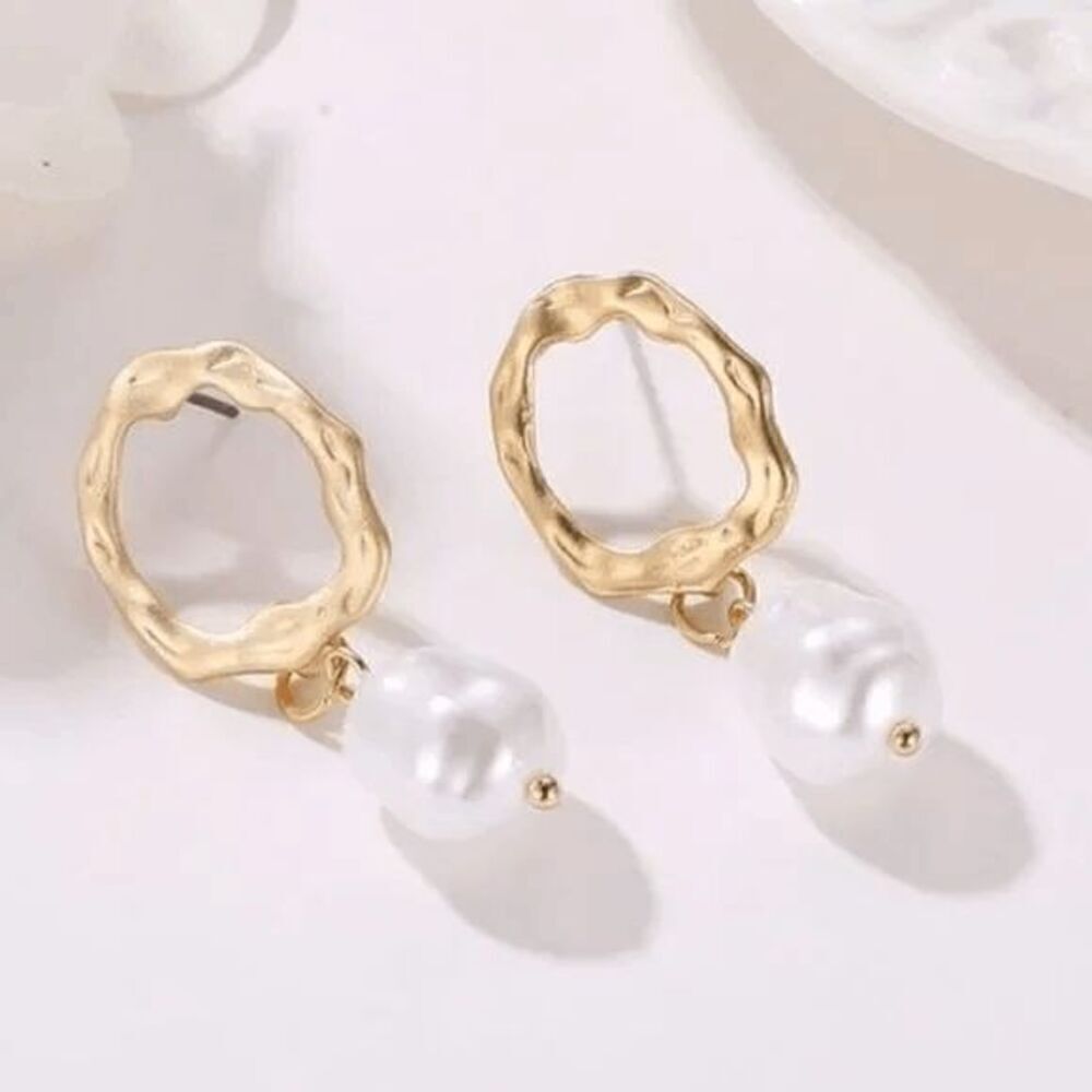 Ladies Dangle Fashion Pearl Round Earrings - Picture 2 of 6